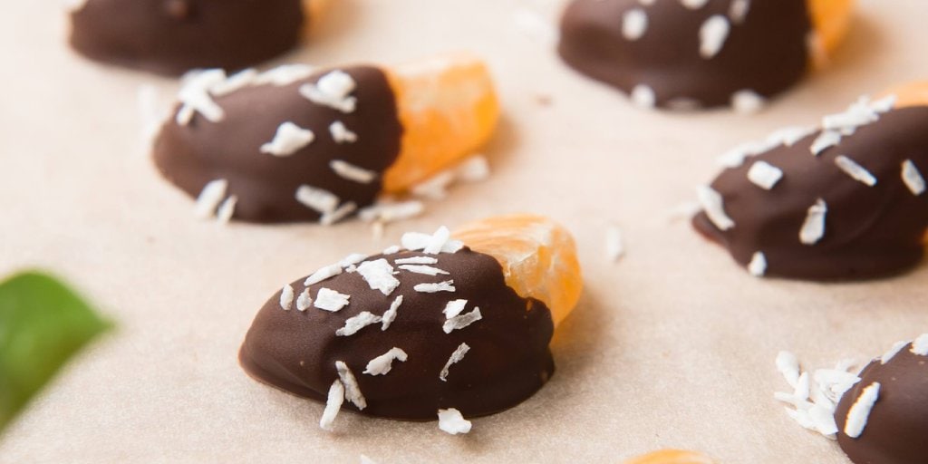 Spicy Chocolate-Dipped Clementines